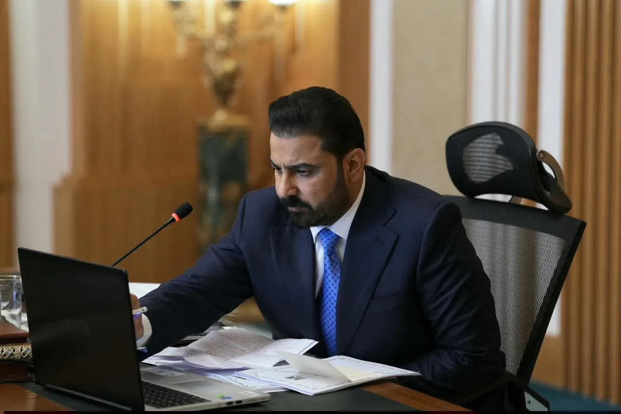 المكتب الإعلامي لرئيس الوزراء: أول مئة يوم من عمل الحكومة شهدت تقدماً ملحوظاً في عدد من الملفات